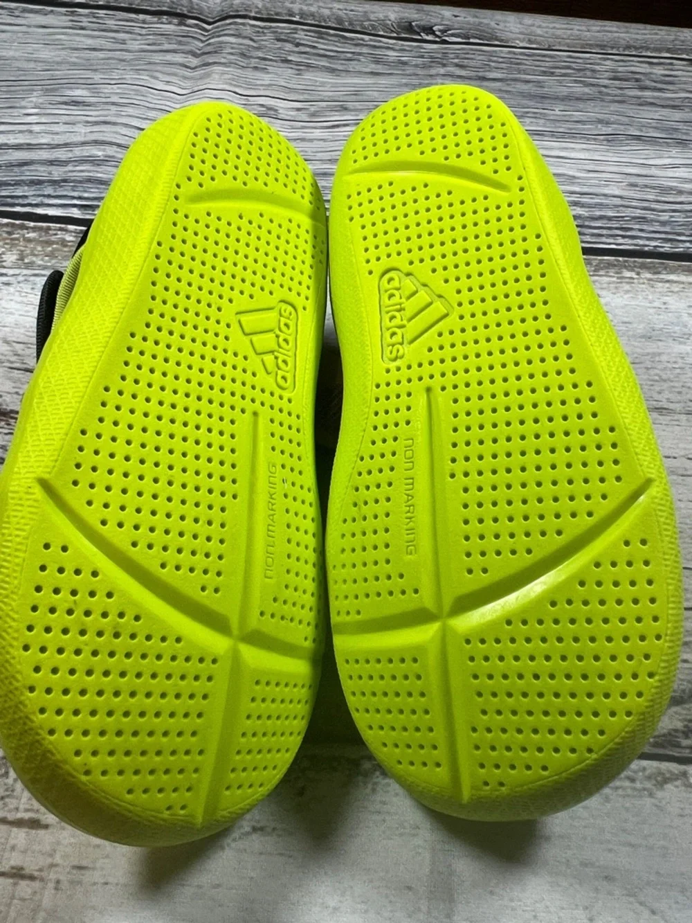 Adidas Altaventure 3 Kids Water Shoes Black Neon Green Size 9K NWT